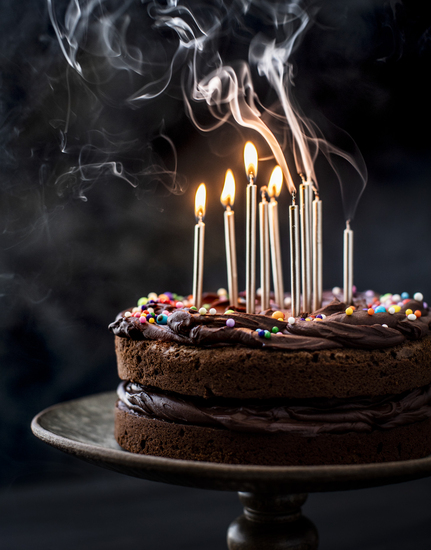 larsen_classic_chocolate_layer_cake_sprinkles_0068